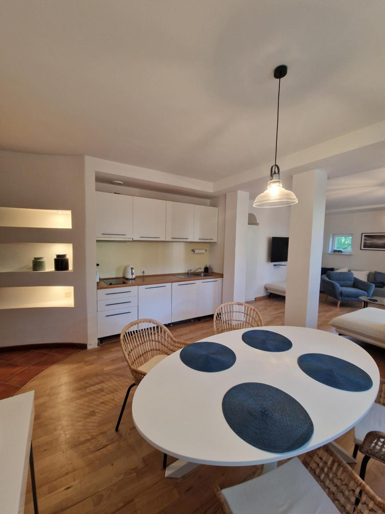 יוראטה Apartament Verona מראה חיצוני תמונה